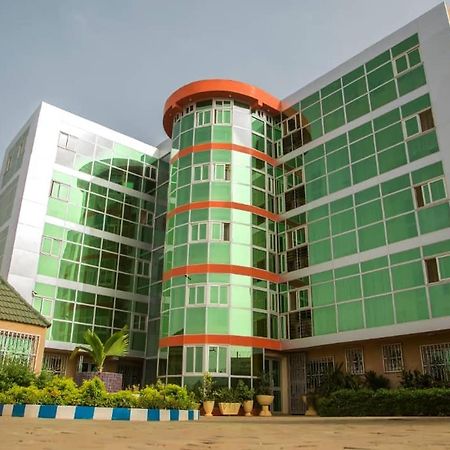 Hotel Univers 3 Aeroport Luxe نيامي المظهر الخارجي الصورة